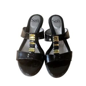 Croft & Barrow Black Heels with Gold Accents